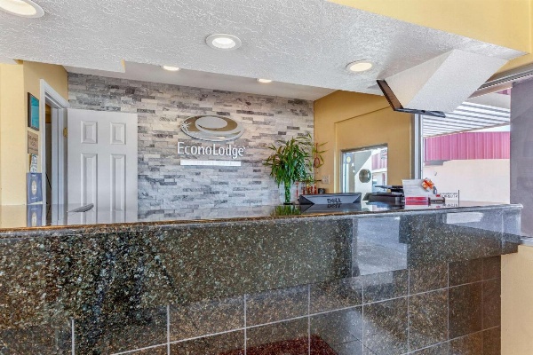 Econo Lodge Clovis image 6